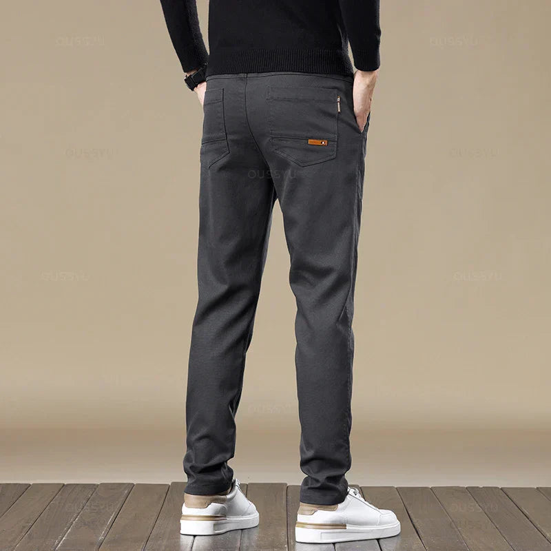 Calça Chino Masculina em Sarja